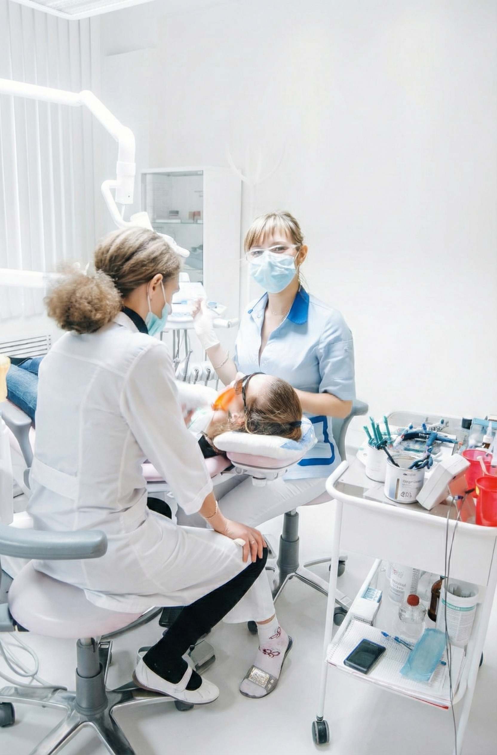 Врачи проводят лечение ребёнка